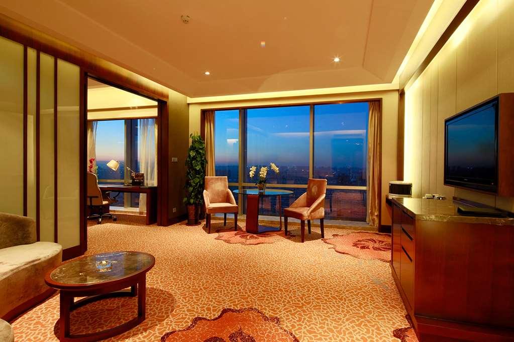 The Longemont Shenyang Hotel Room photo